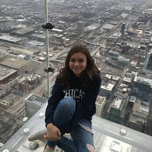 Meet your Posher, Stephanie